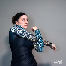 Load image into Gallery viewer, Ocean Spray Swirl Women&#39;s Rash Guard
